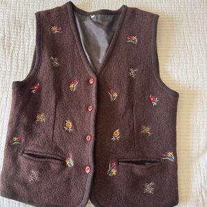 Vintage embroidery brown vest